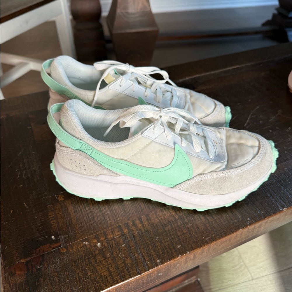 Nike Women's Athletic Shoes in Mint and White Waffle